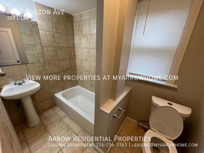 Building Photo - Newly Renovated Two Bedroom Coming Available!