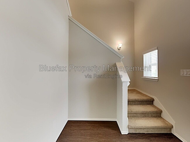 Building Photo - 7183 Lunar Eclipse
