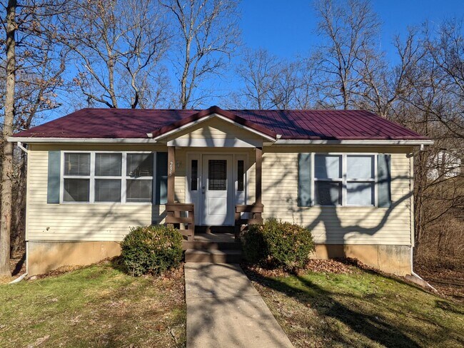 Foto del edificio - 4 Bed/1.5 baths House near I-44