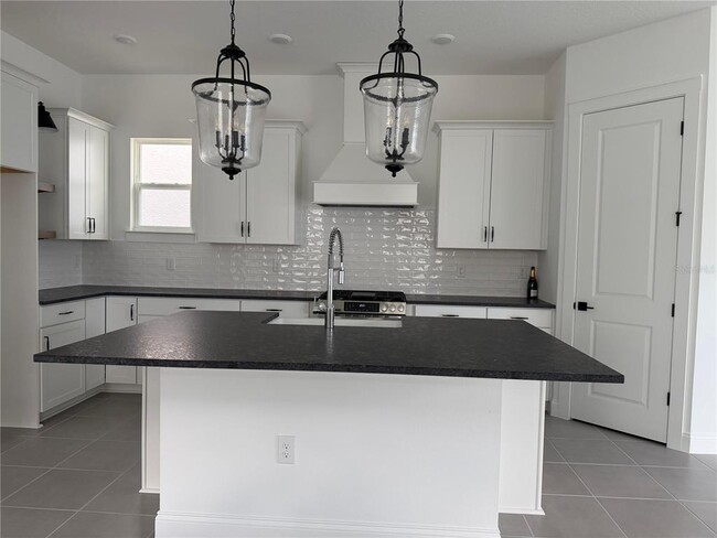 Building Photo - 12597 Clear Sapphire Dr