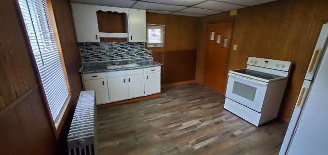 Foto del edificio - 530 Naylor Rd