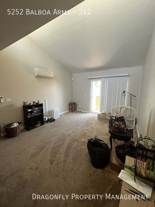 Building Photo - 5252 Balboa Arms Dr