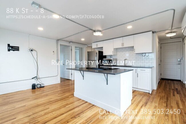 Foto del edificio - Spacious Avenues 2 Bedroom Available Now!!