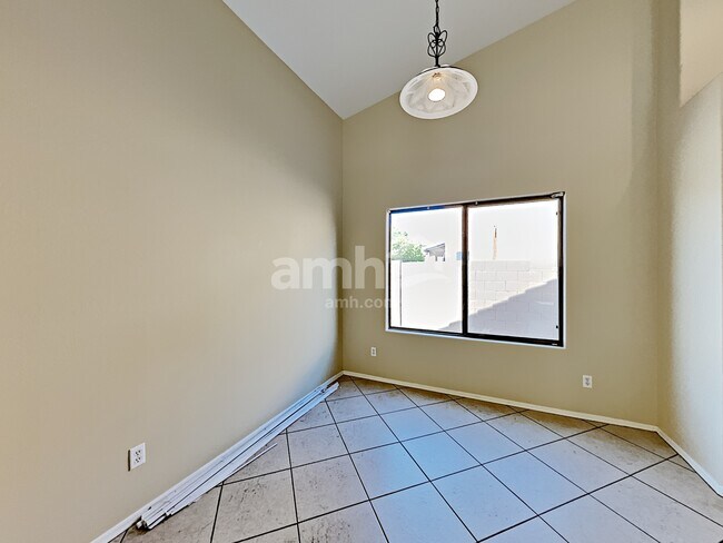 Foto del edificio - 9342 W Kingman Street