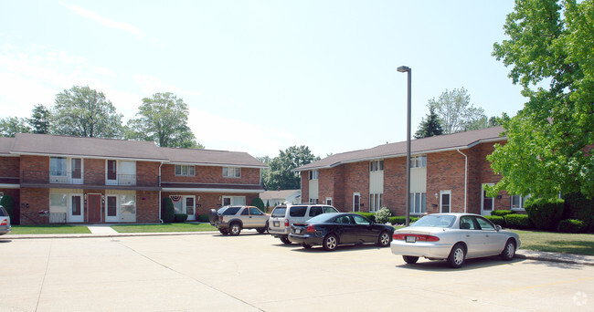 Building Photo - HIGHLAND PARK APARTMENTS