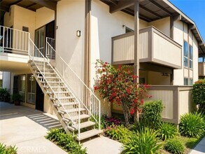 Building Photo - 820 Coriander Dr