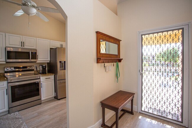 Foto del edificio - ***ANNUAL RENTAL***HUNTINGTON LAKES***NORT...