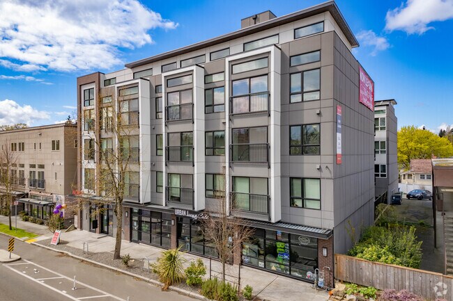 Building Photo - NOVO Seattle