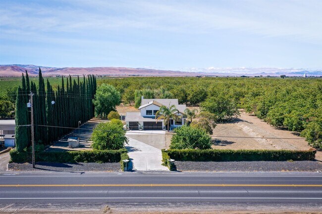 Foto del edificio - 29879 S Chrisman Rd