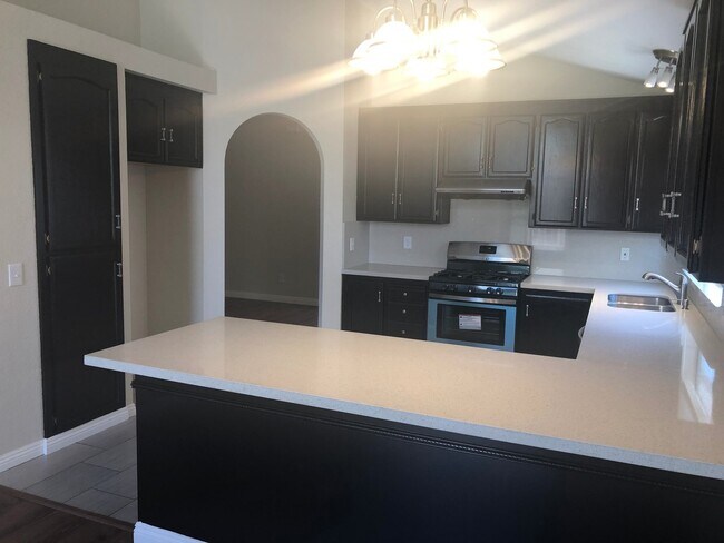 Foto del edificio - 1032 Wood Hollow Cir