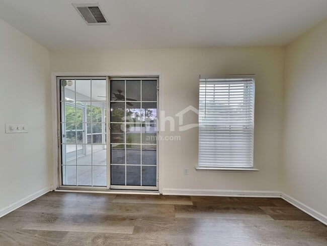 Building Photo - 97 Pine Ridge Dr