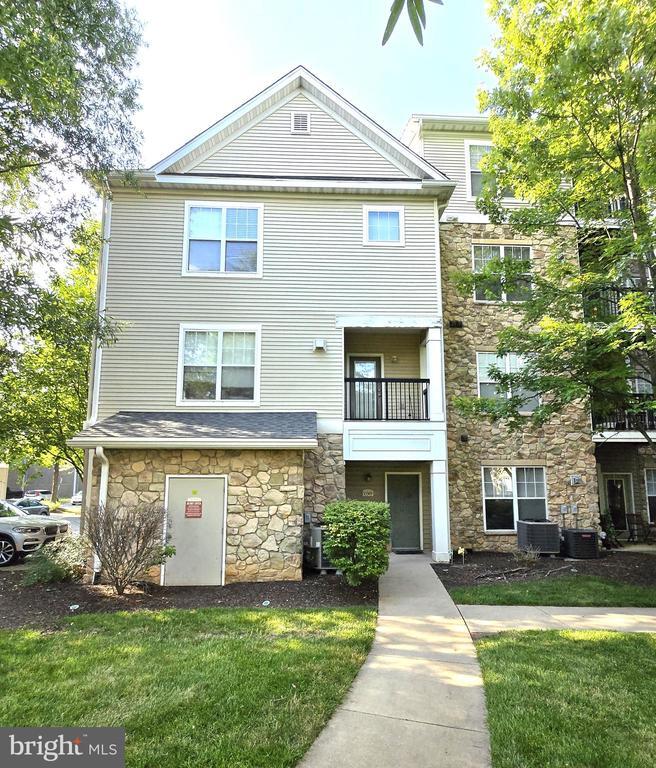 Primary Photo - 13369 Connor Dr