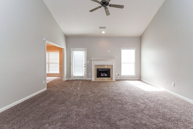 Foto del edificio - 833 Creek Bottom Rd SW