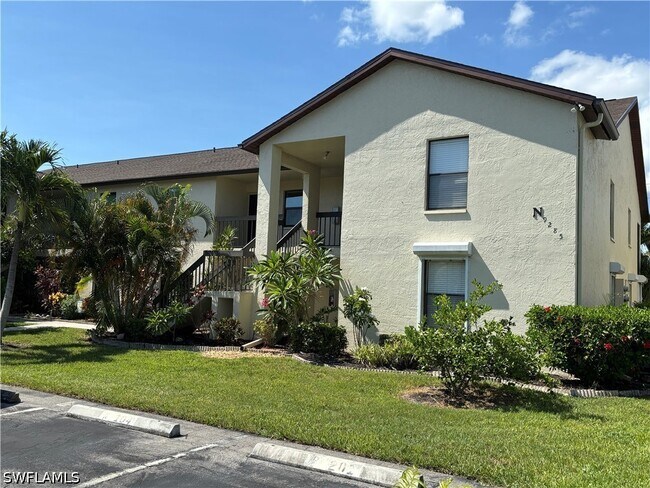Foto del edificio - 9285 Lake Park Dr