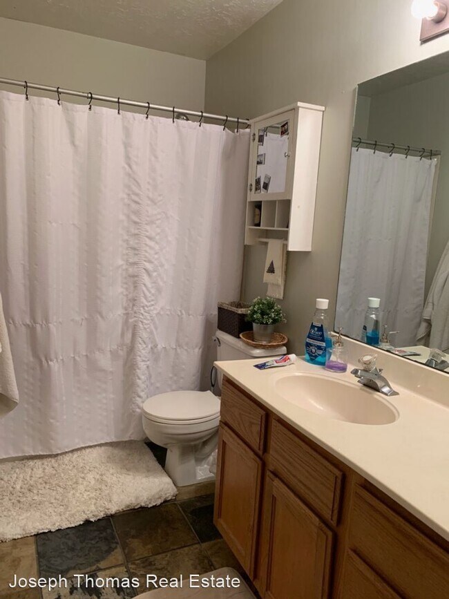 Building Photo - 2 br, 1 bath House - 255 N 300 W, #10