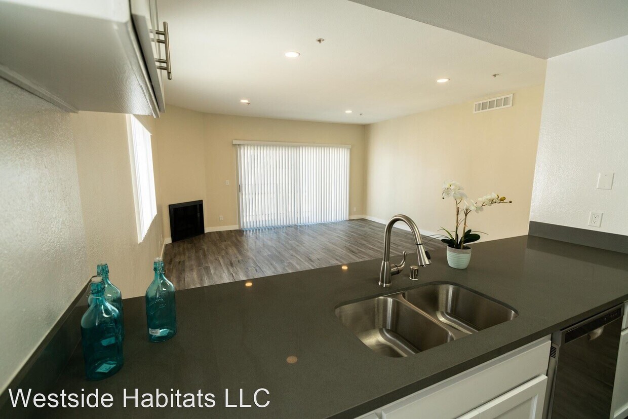 Foto principal - 7057 Lanewood Ave