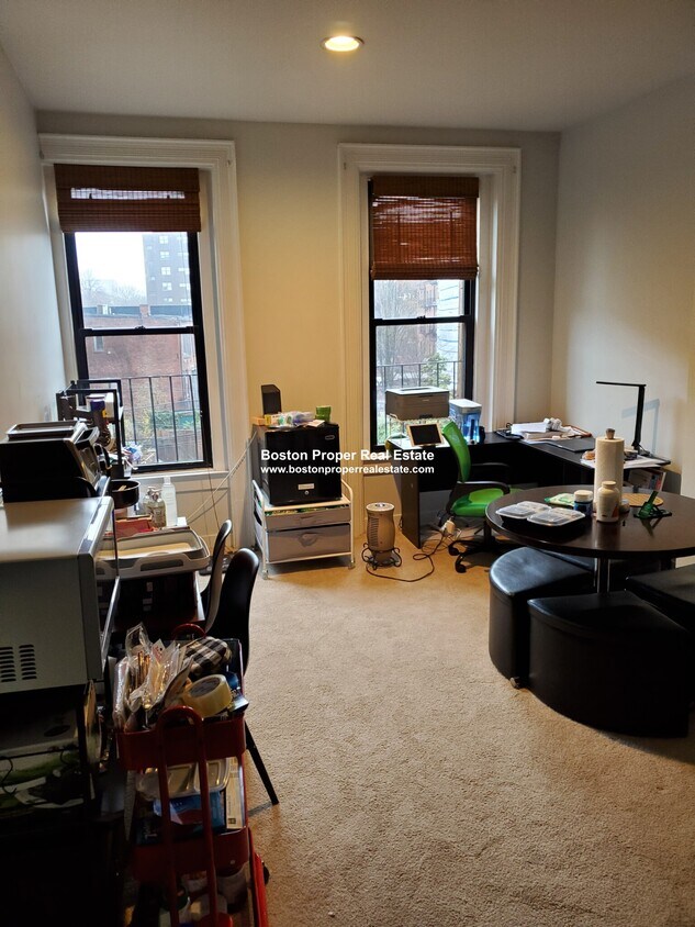 Primary Photo - 550 Columbus Ave