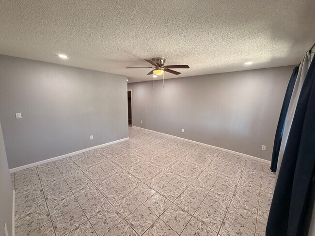Foto del edificio - Single Story *NO* Carpet + *NO* HOA Avondale Home For Rent!