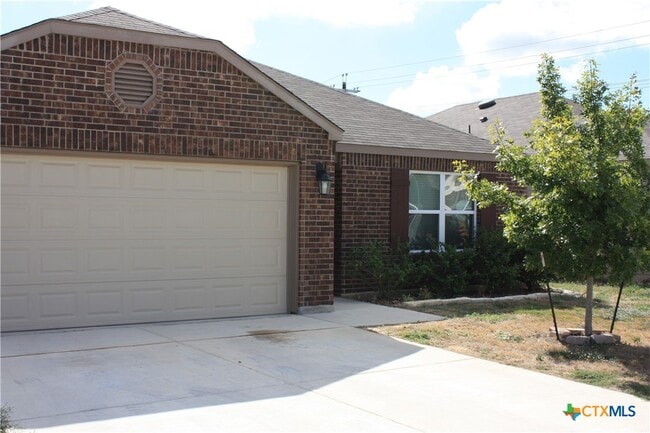 Foto del edificio - 233 Mossberg Wy