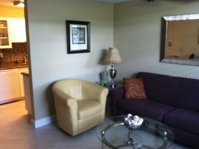 Foto del edificio - 7401 Bay Island Dr S