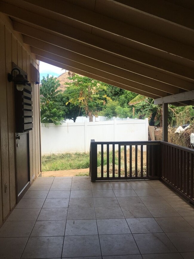 Building Photo - Duplex 3 Bedroom/1.5 Bath