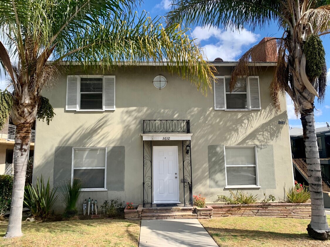 Front of Building - 5612 Edgemar Ave