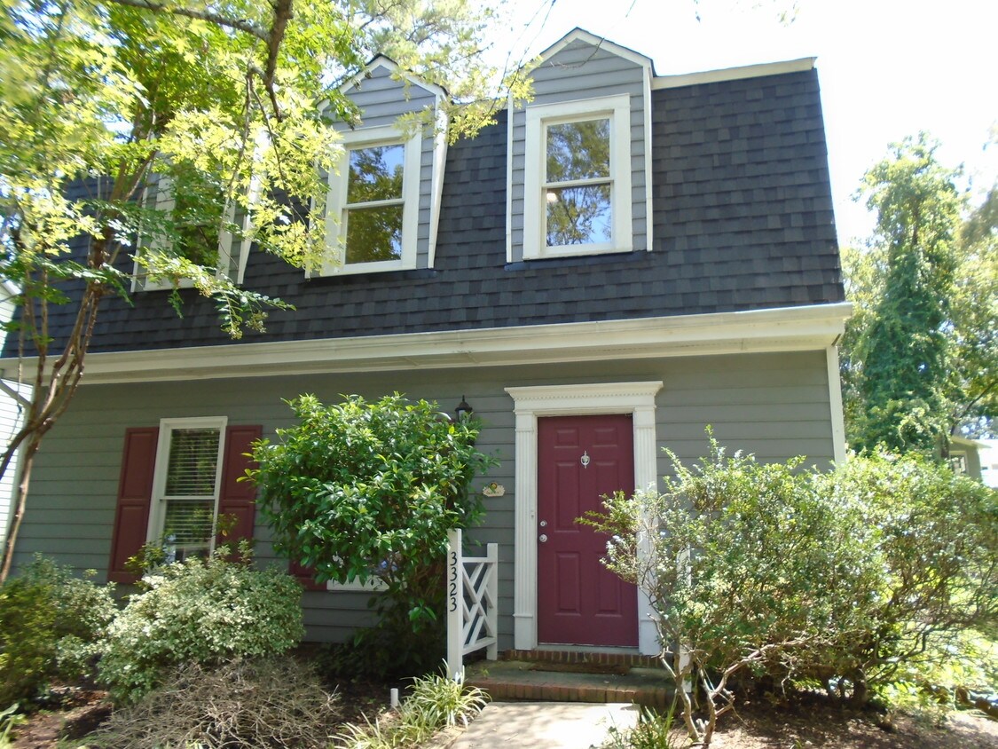 Primary Photo - 3323 Lassiter St
