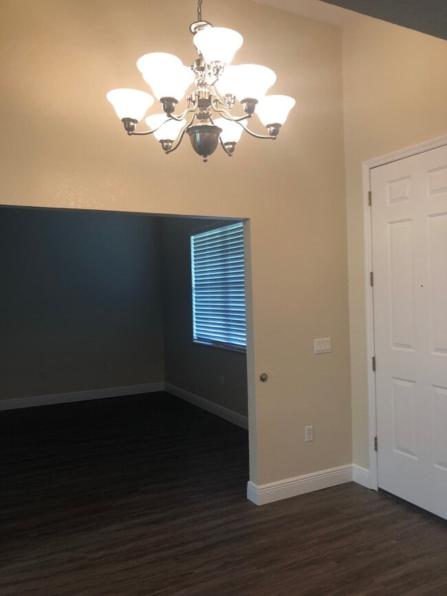 Foto del edificio - Large House with Bonus Room