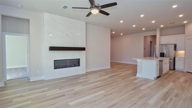 Building Photo - 31807 Pecan Mdw Ln