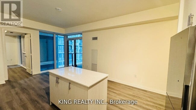 Building Photo - 9000 Jane St