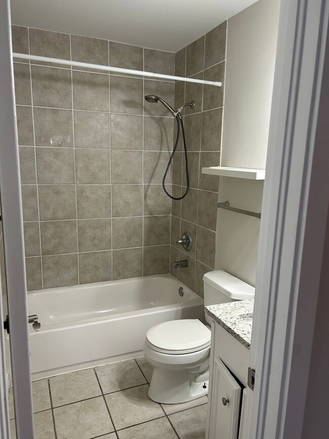 Building Photo - Blossom Street 2 Bedroom Apartment available for Rent July 10th