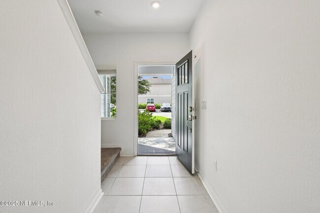 Building Photo - 277 Henrys Bluff Pl