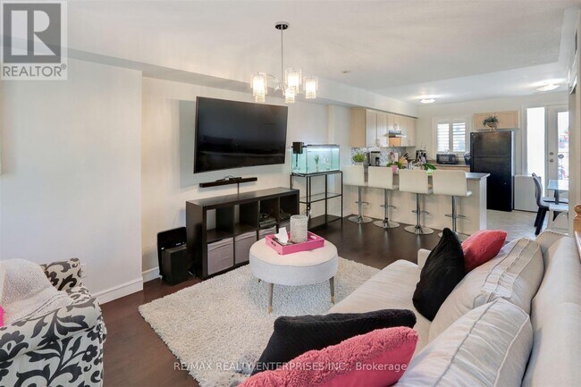 Photo du bâtiment - 202 Wiltshire Ave