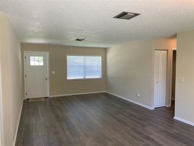 Building Photo - 367 Travino Ave