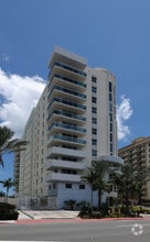 Building Photo - Waverly Surfside Beach