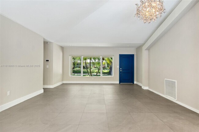 Building Photo - 601 Tibidabo Ave