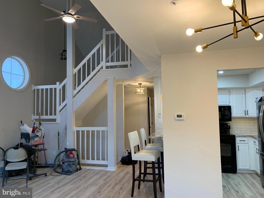 Foto principal - 6851 Brindle Heath Way