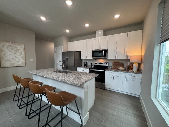 Photo - 210 Rainbow Dr House