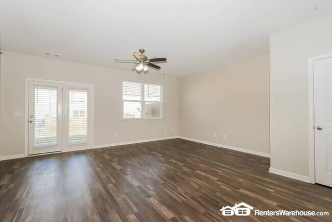Foto del edificio - Modern 3 x 2.5 Townhome in Hampton