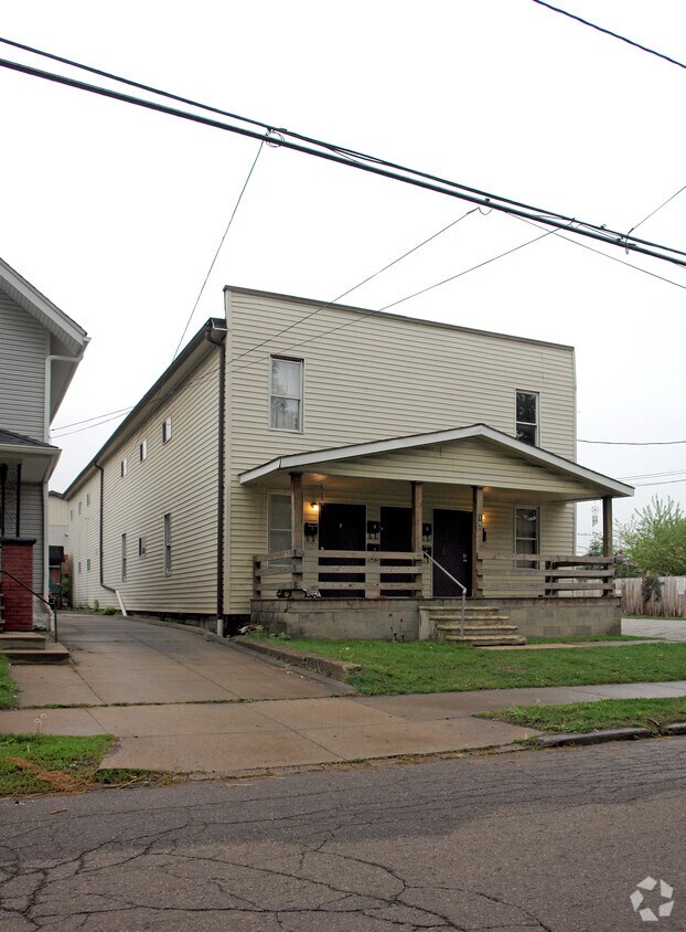 Primary Photo - 18 E Emerling Ave