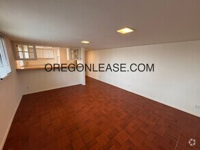 Building Photo - 1223 Ferry St