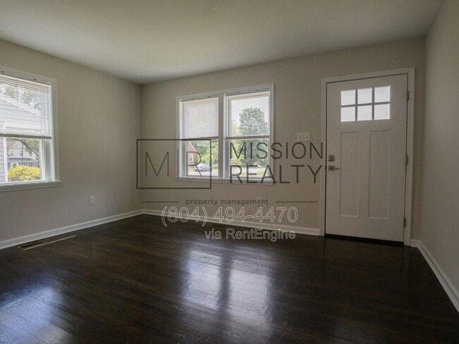 Foto del edificio - 5205 Scott St