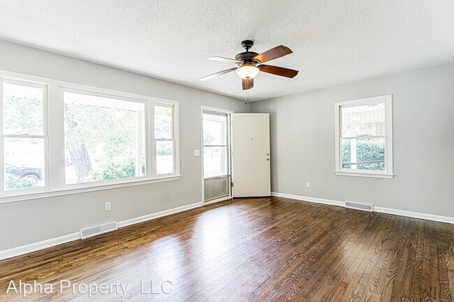 Building Photo - 3 br, 2 bath House - 3 Wentworth St
