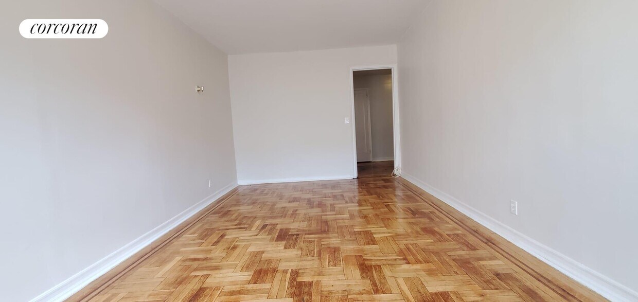 2079 Wallace Ave Unit 662, The Bronx, NY 10462 Room for Rent in The