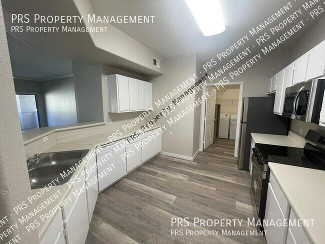 Foto del edificio - 3236 E Chandler Blvd