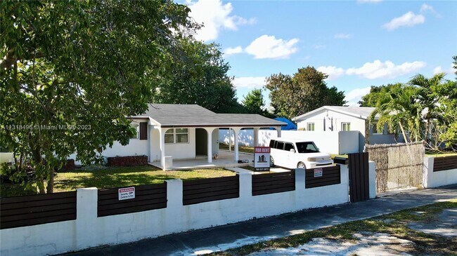 Foto del edificio - 20600 SW 118th Pl