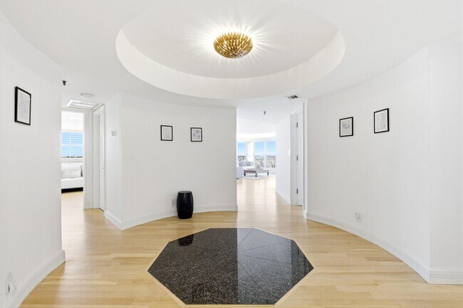 Foto del edificio - 4605 S Ocean Blvd