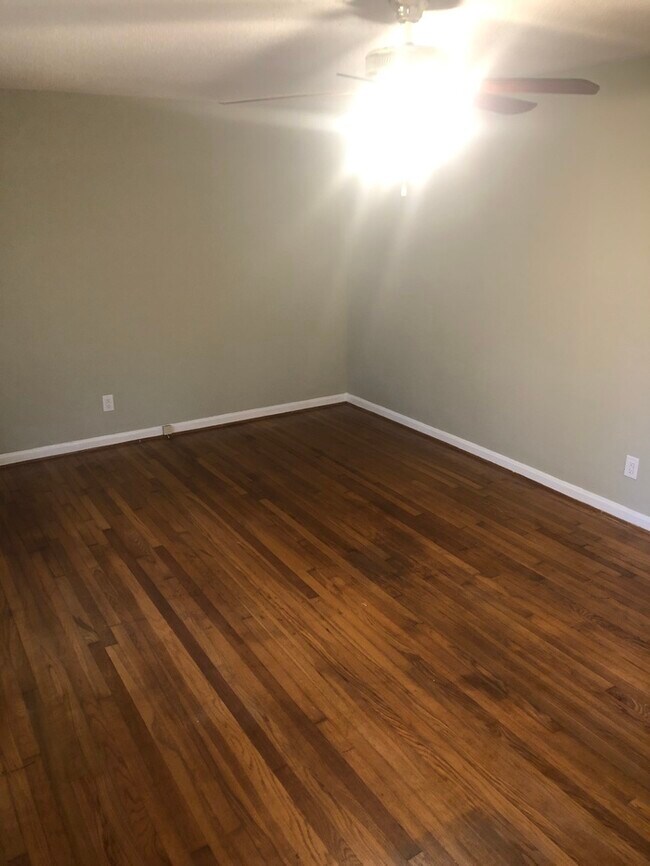 Building Photo - HALF OFF FIRST MONTHS RENT!