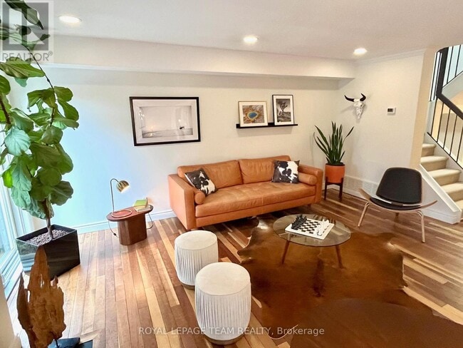 Building Photo - 710 Coronation Ave.