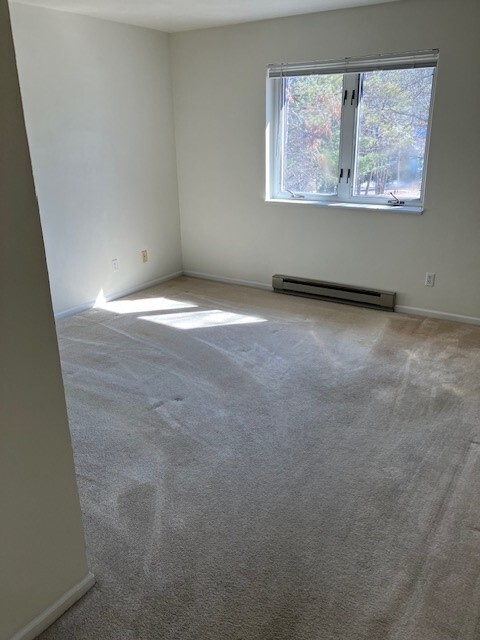 Building Photo - 385 Cross St